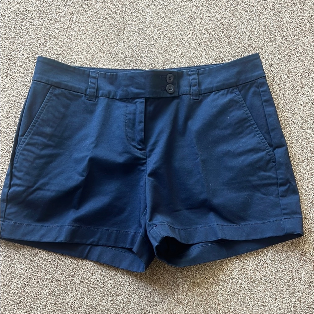 Vineyard Vines Blue Shorts size 4